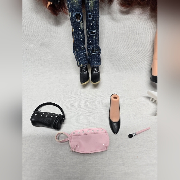 Bratz Twins Twiins Phoebe and Roxxi 2004 1st Edition- Read Description - Picture 8 of 16